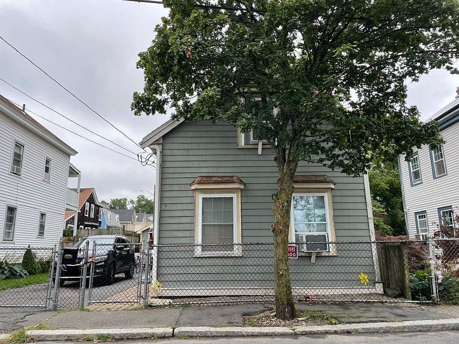 37 Upham St, Salem, MA 01970 Zillow