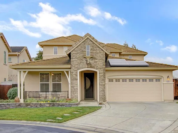 9681 Pilliteri Ct, Elk Grove, CA 95757