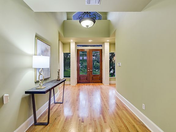 5th image of 3601 Misty Creek Dr