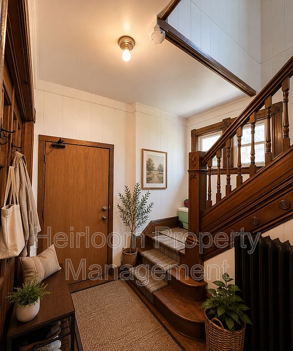 1st image of 2125 E Superior St APT 3