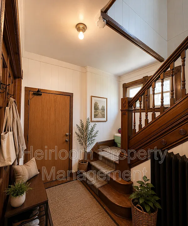 2125 E Superior St #3