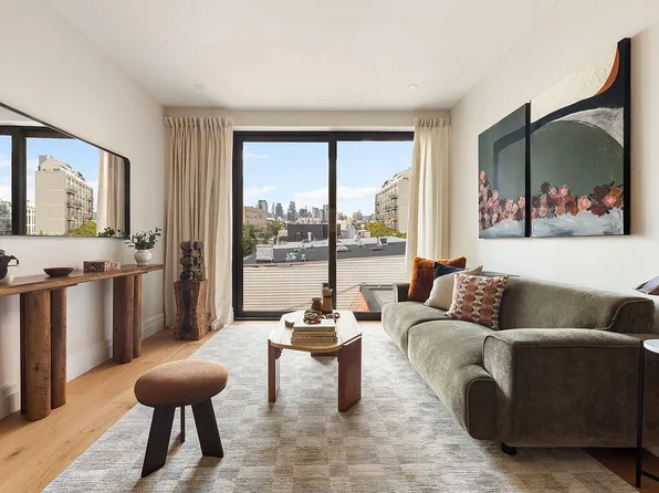 215 Calyer St #4, Brooklyn, NY 11222