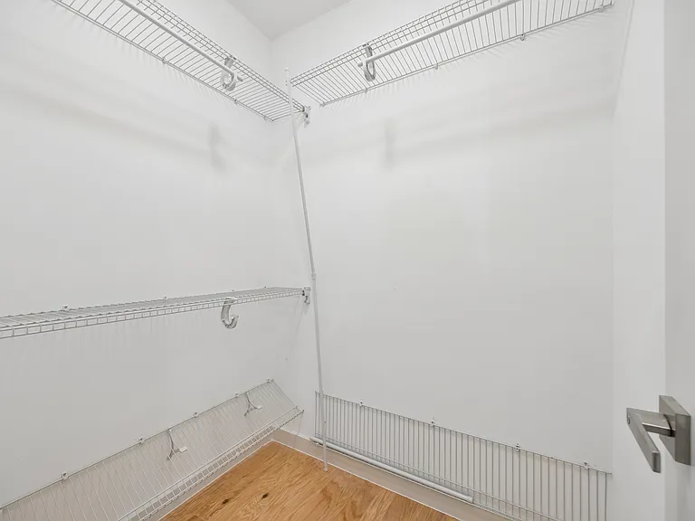 710 N Madison Ave — Photo 13