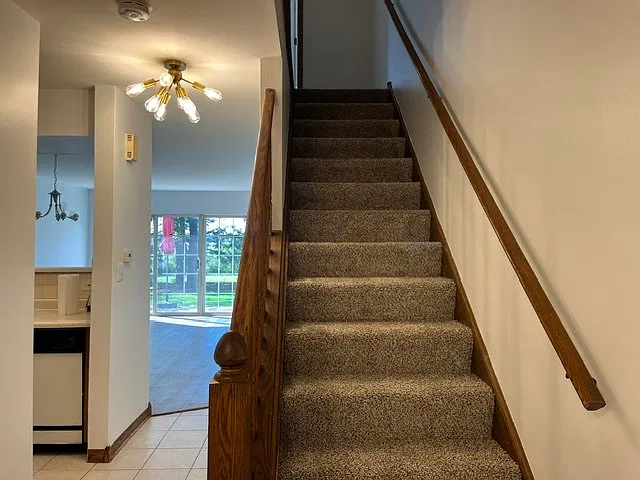 2 bed, 2.5 bath, 1400 sqft, $2,400 — Photo 2
