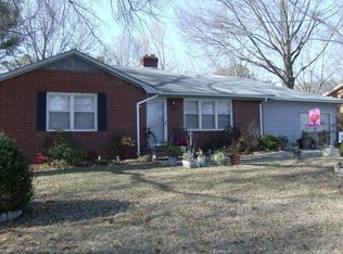 9003 Sharonbrook Dr, Charlotte, NC 28210