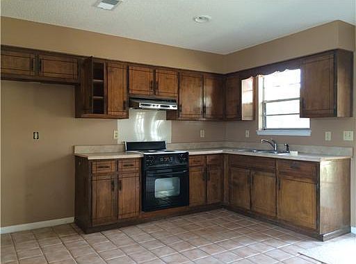 4th image of 6636 Cortez Cres