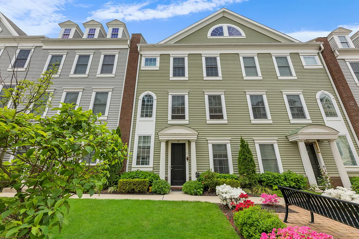 Building Photo - 109 Roosevelt Dr