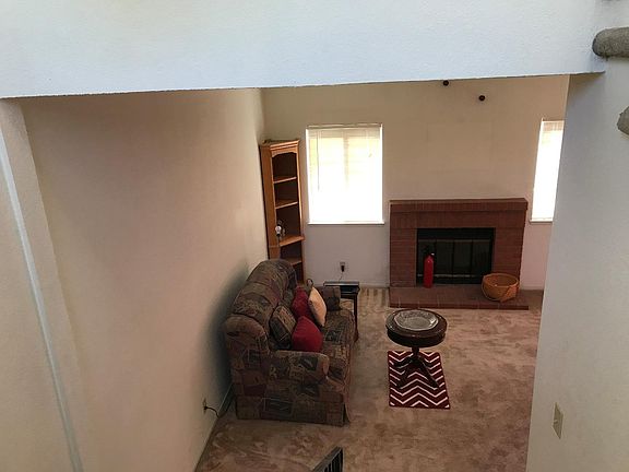 5th image of 2319 Kristie Ln