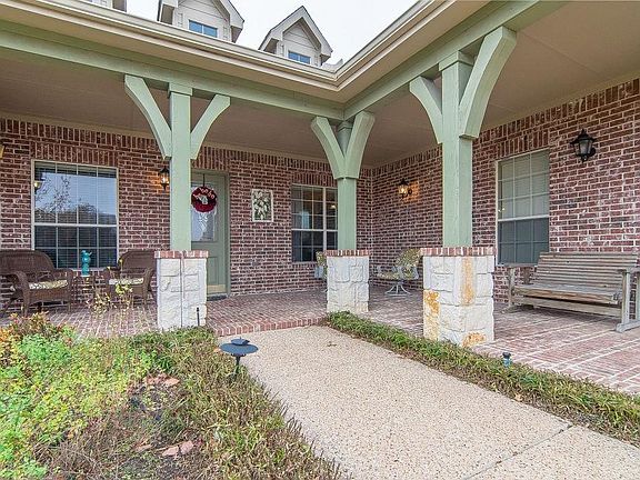 3rd image of 5905 Silverton Dr