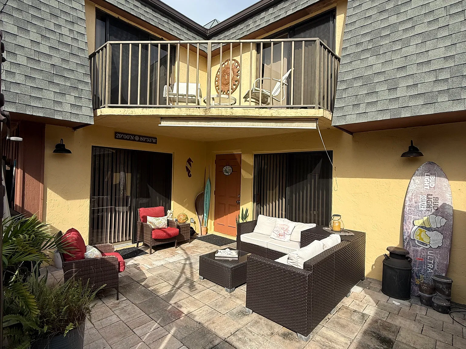 2 bed, 2.5 bath, 1328 sqft, $3,500 — Photo 2
