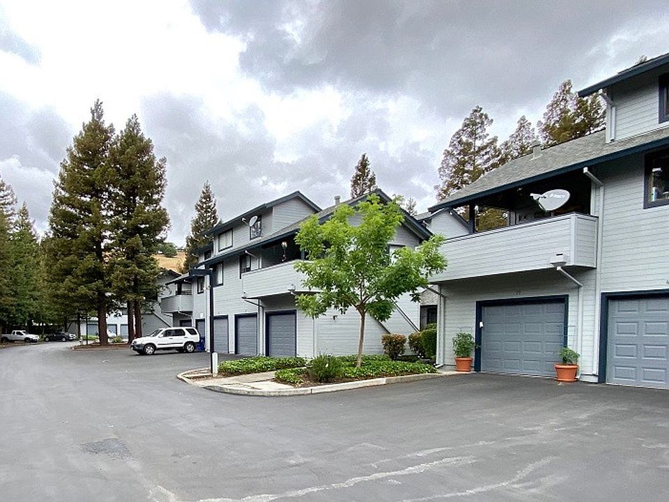 1st image of 37 Village Pkwy