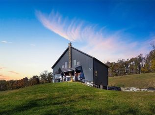 2460 Chapel Rd, Beaver, PA 15009