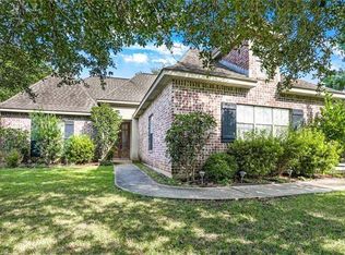 2450 Soult St, Mandeville, LA 70448