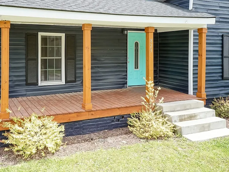 823 Branch St — Photo 2