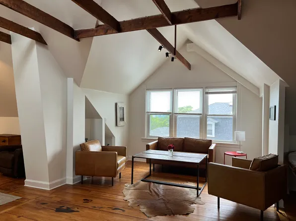 187 Howell St #3, Providence, RI 02906