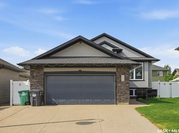 174 Whalley Crescent, Saskatoon, SK S7T 0H8
