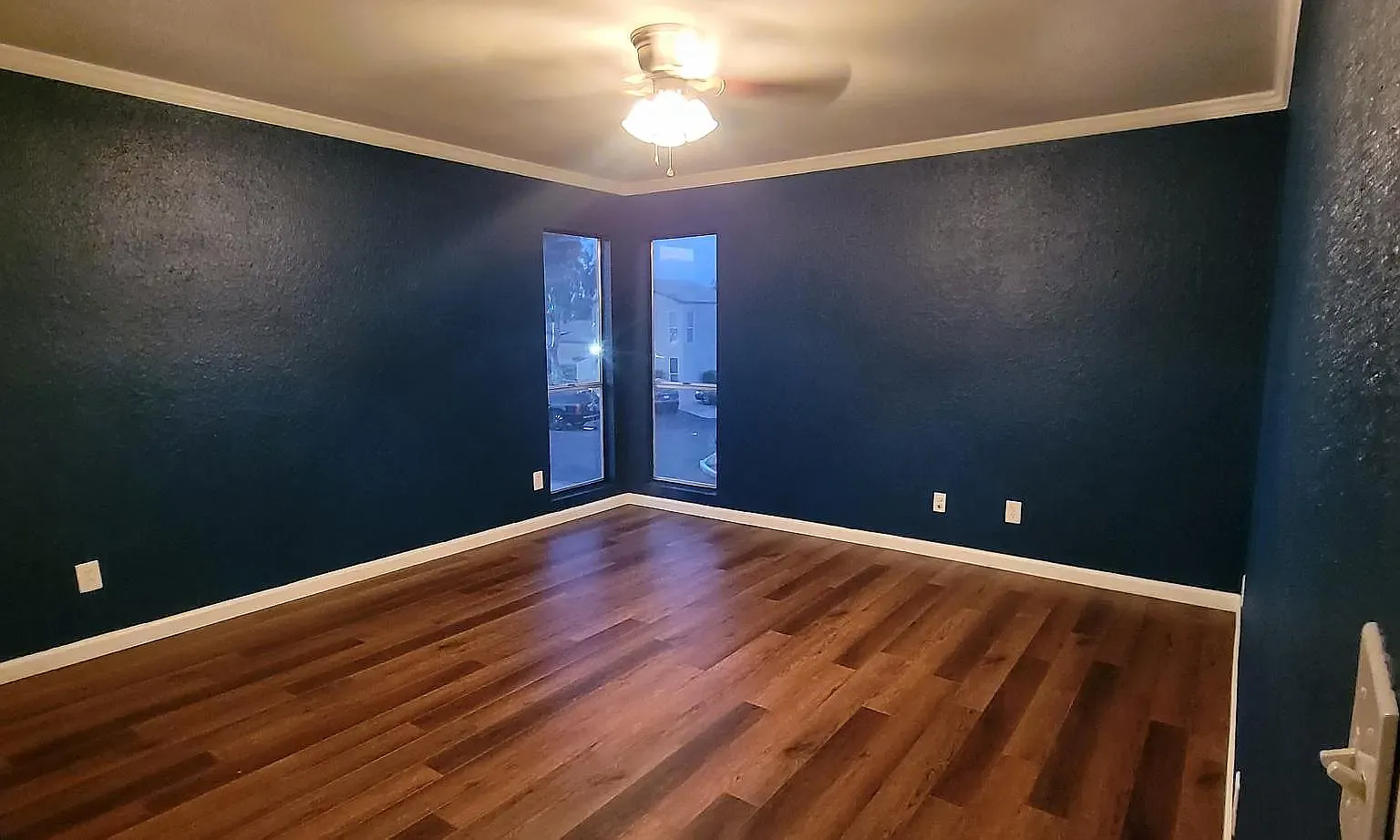 2 bed, 951 sqft, $1,350 — Photo 2