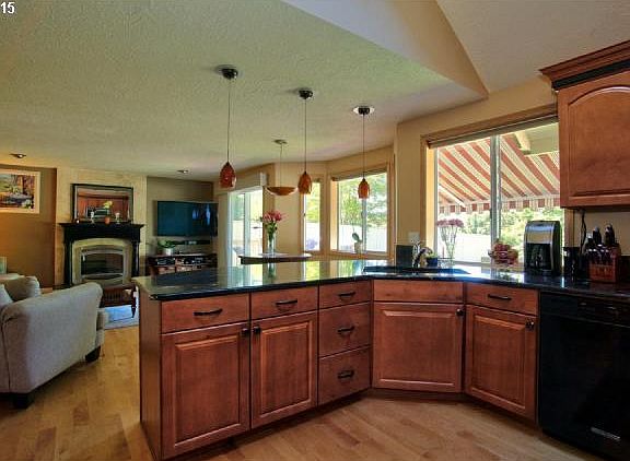 3rd image of 11245 SW Winter Lake Dr
