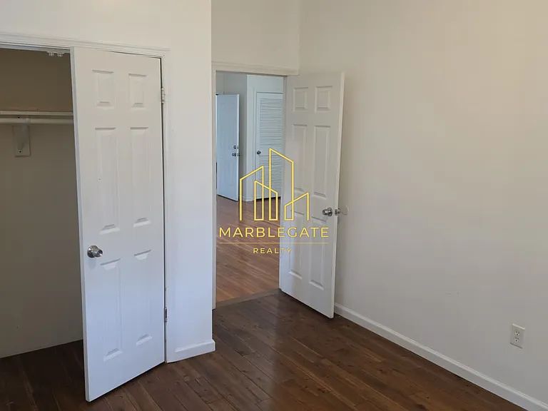 826 S 15th St #22L — Photo 2