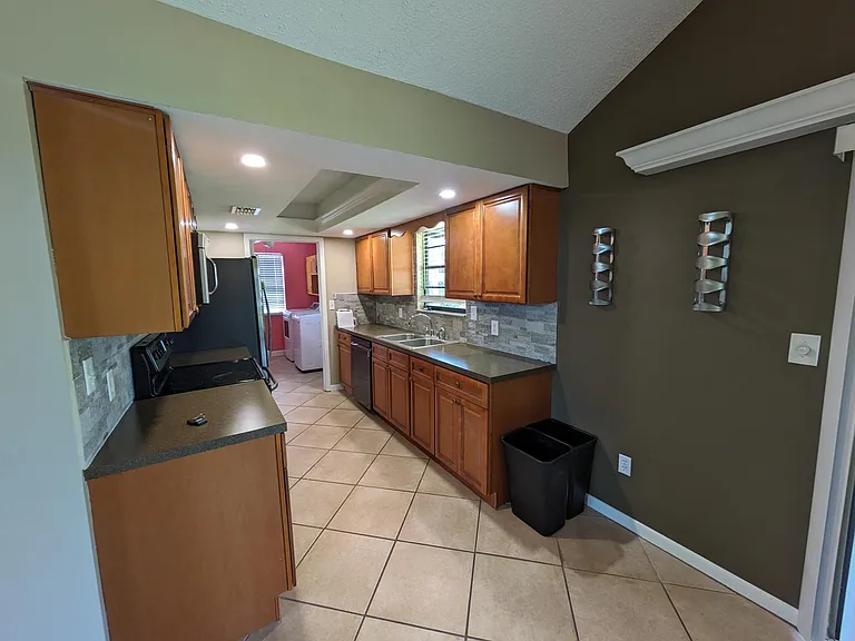 4635 Longbow Dr — Photo 8