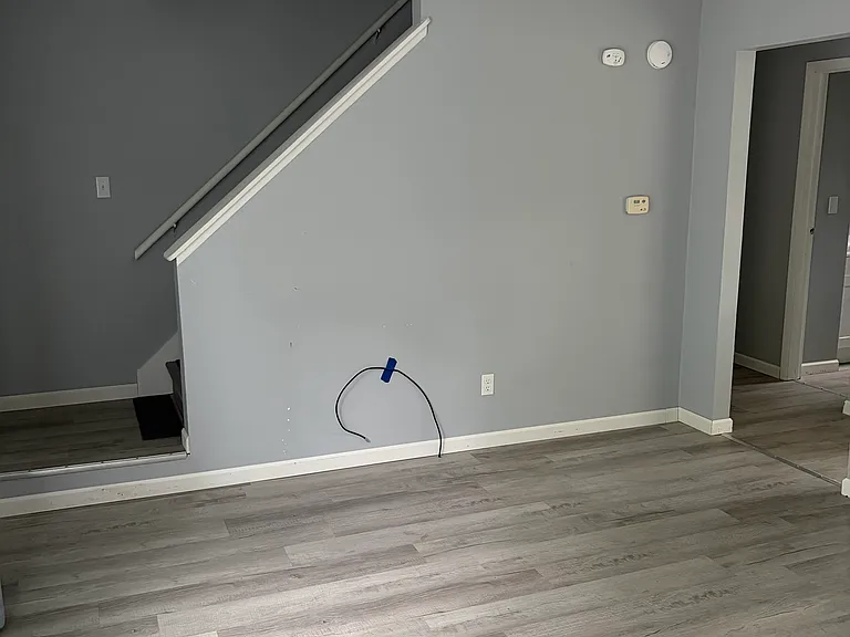 806 Hemlock St — Photo 3