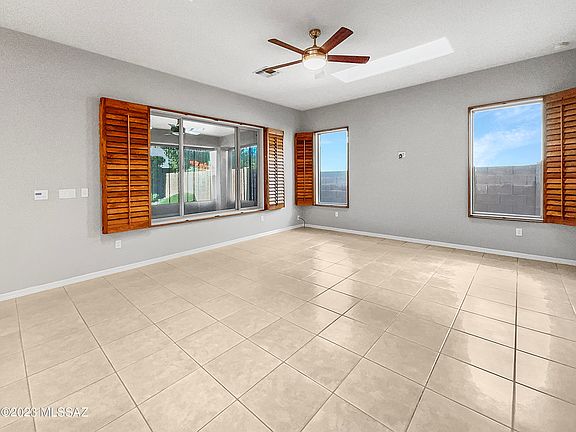 3rd image of 484 E Via Puente Lindo