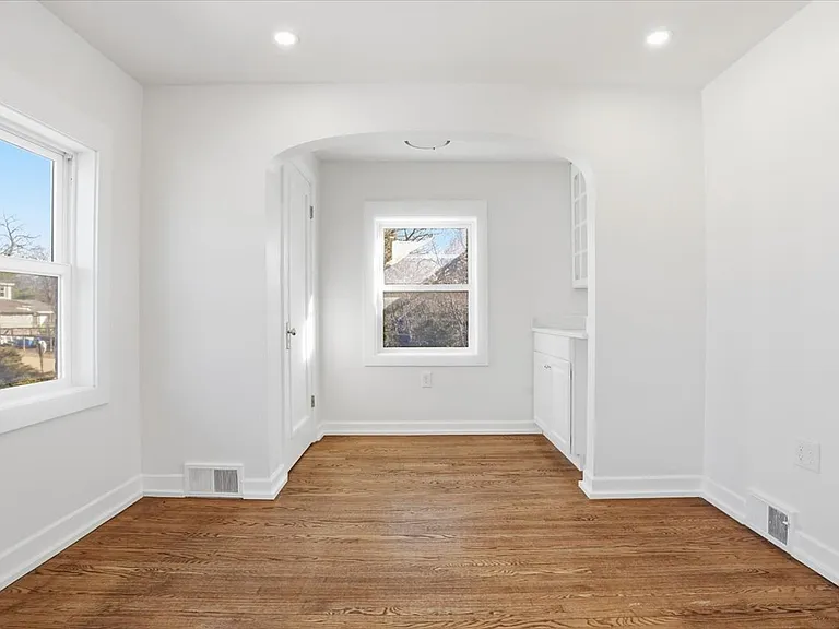 297 E Lakeview Ave #0 — Photo 44
