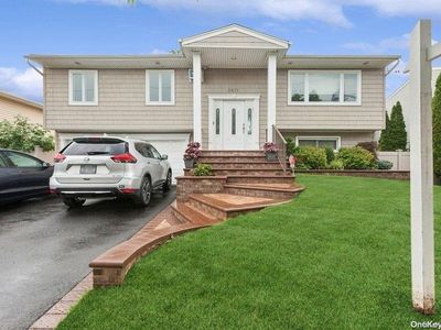 2976 Bond Drive, Merrick, NY, 11566