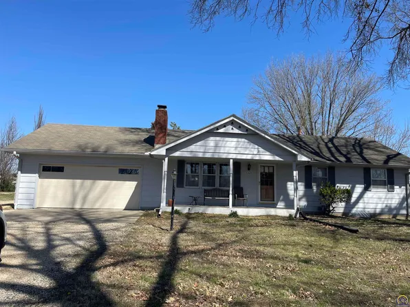 5848 SE 45th St, Tecumseh, KS 66542