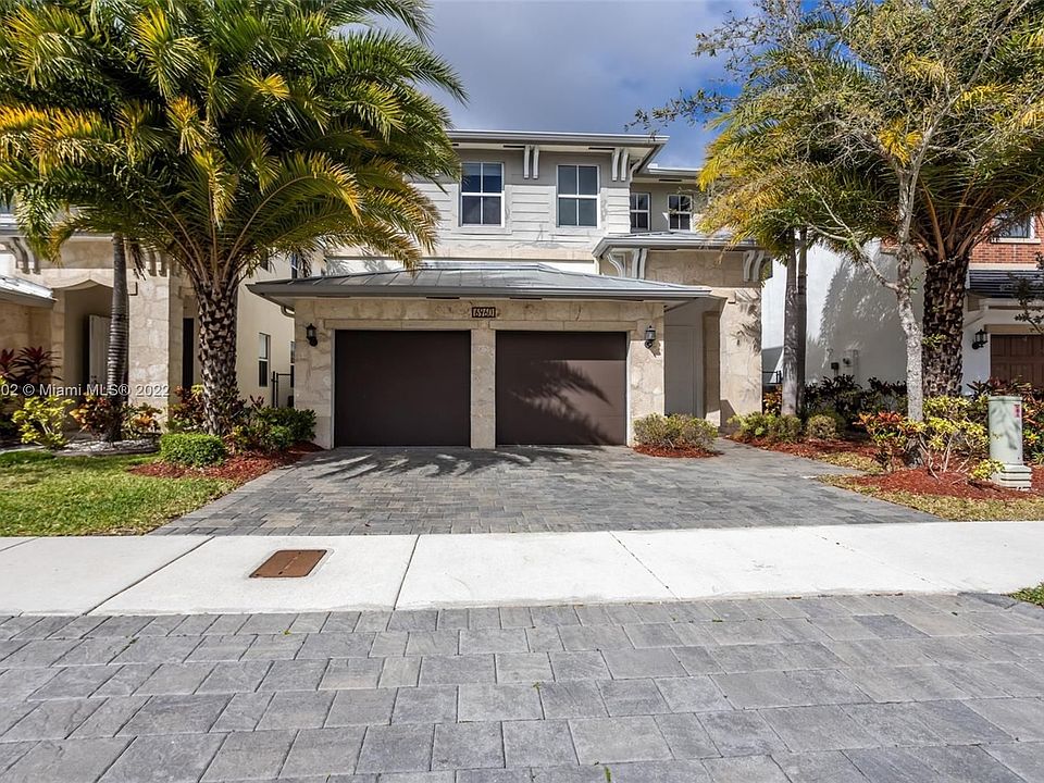 1st image of 6960 NW 104th Ct