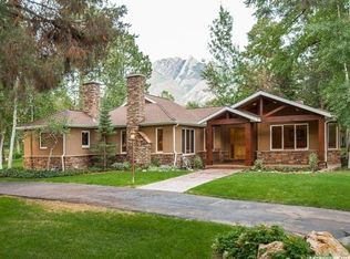 2199 E Fardown Ave, Holladay, UT 84121
