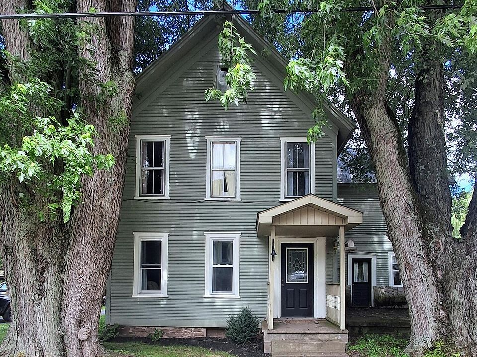 1st image of 39 Main St