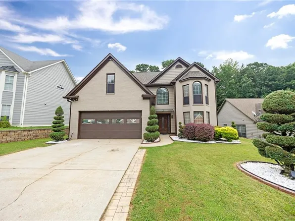 165 Jon Jeff Dr NW, Lilburn, GA 30047