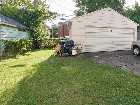 3rd image of 37 Grandview Ave