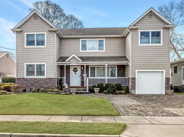 222 Jerusalem Avenue, Massapequa Park, NY 11762