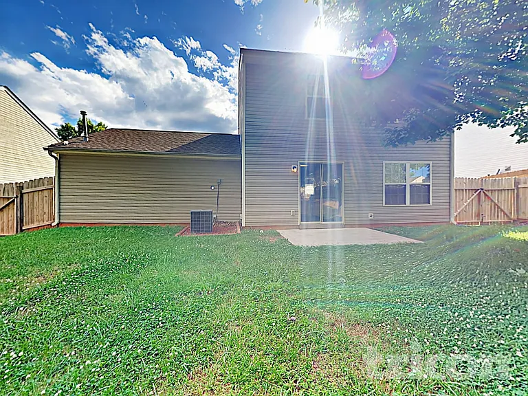 1008 Crowders Woods Dr — Photo 28