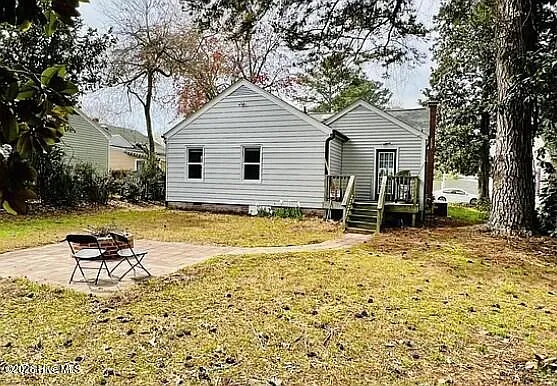303 S Oak St — Photo 3