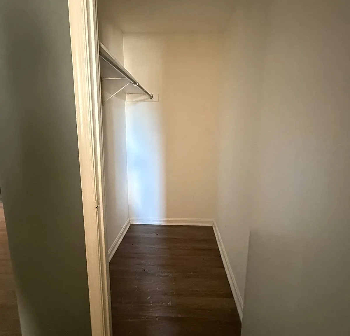 2 bed, 975 sqft, $2,375 — Photo 2