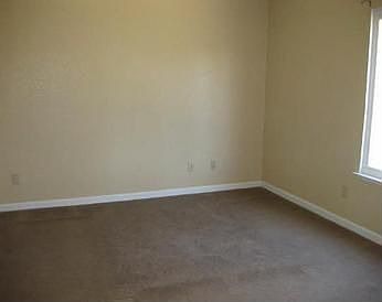 4th image of 4109 Deaton Dr
