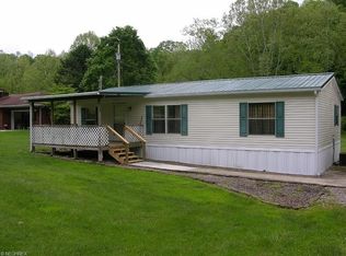4934 Cow Creek Rd, Saint Marys, WV 26170