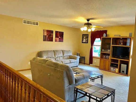 5th image of 12684 Brentwood Ct