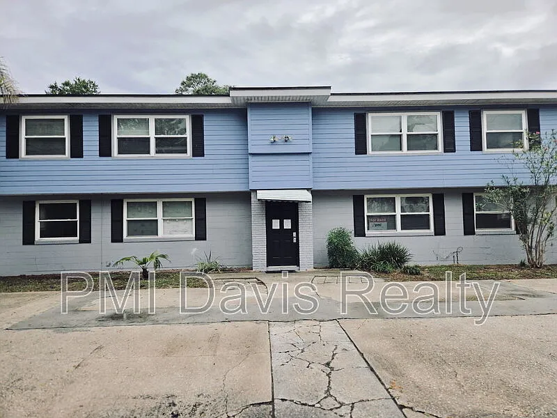 5838 Yellow Pine Ct #2