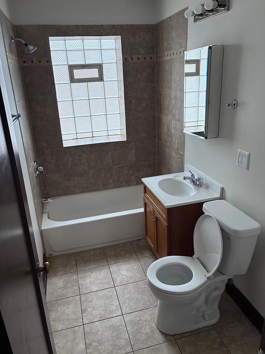 Building Photo - 7720 S Marquette Ave #2B