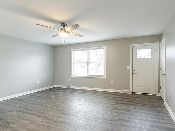 4th image of 103 Tulip Dr