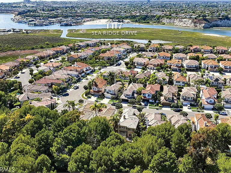 1417 Sea Ridge Dr — Photo 30