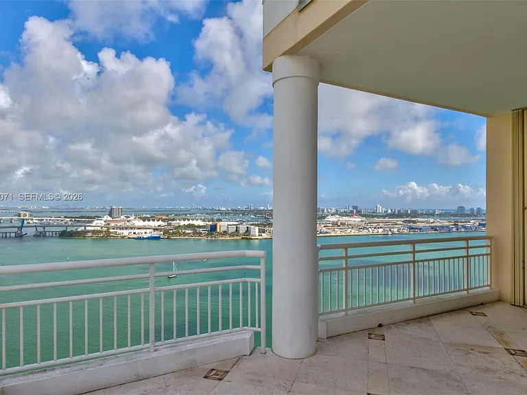 888 Brickell Key Dr #2802 — Photo 36