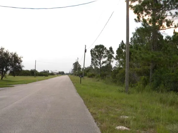 660 Seneca Dr NW, Lake Placid, FL 33852