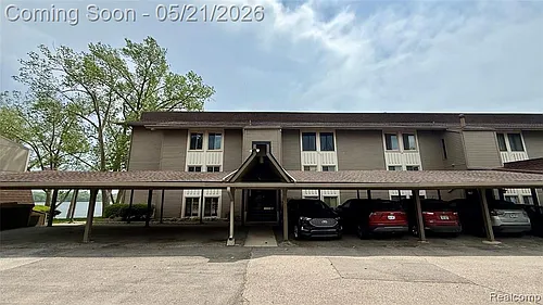 844 Cliffs Dr Photo 1