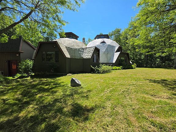 4th image of 8152 Cherry Street Ext