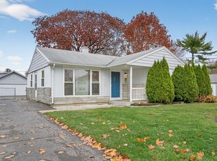 2102 Eastman St, Rolling Meadows, IL 60008